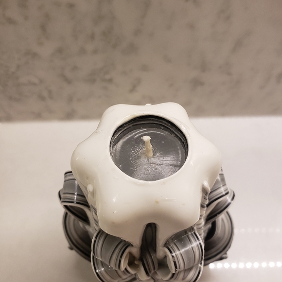 Hand carved grey, white and black candle carved in Hawaii - Picture 2 of 8